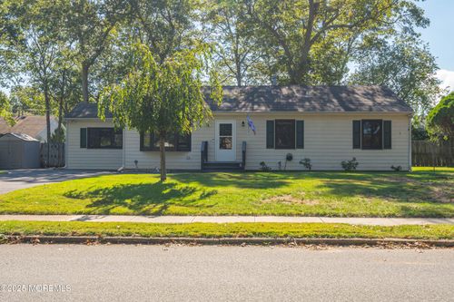 20 Woodland Rd, Bayville, NJ, 08721-1920 | Card Image
