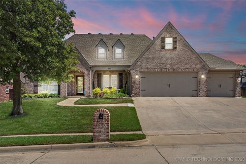 7305 E Fort Worth St, Broken Arrow, OK, 74014-7006 | Card Image