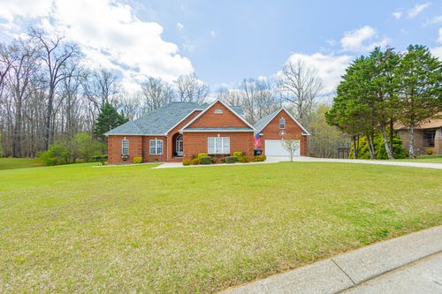 306 Hillcrest Dr, Tullahoma, TN, 37388-4134 | Card Image