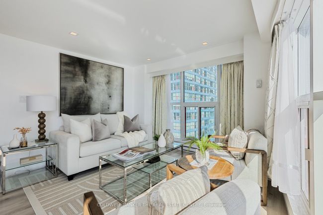 2002 - 99 Harbour Sq, Condo with 2 bedrooms, 2 bathrooms and 1 parking in Toronto ON | Image 41