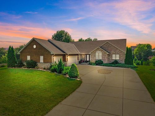 175 Crooked Stick Pass, North Prairie, WI, 53153-9624 | Card Image