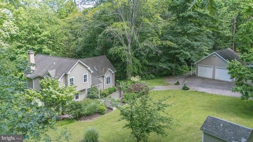 975 Taylorsville Rd, WASHINGTON CROSSING, PA, 18977-1401 | Card Image