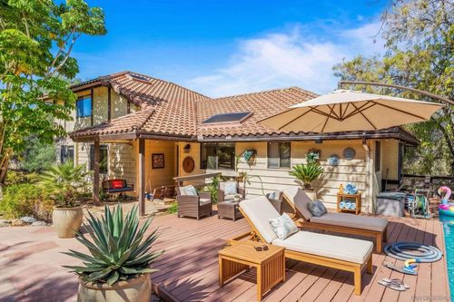 3209 Mary Ln, Escondido, CA, 92025-7725 | Card Image