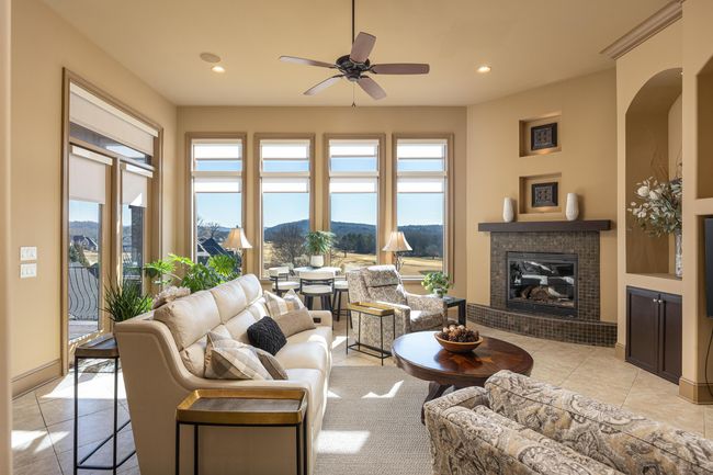 Tremendous Natural Lighting | Image 29