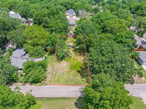 518 S 3rd St, Bonham, TX, 75418-4708 | Card Image