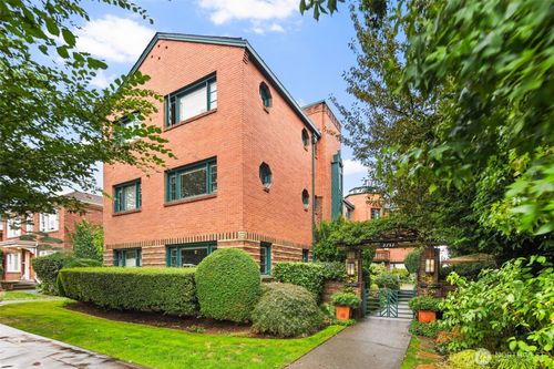 102-2717 Franklin Ave E, Seattle, WA, 98102-3120 | Card Image