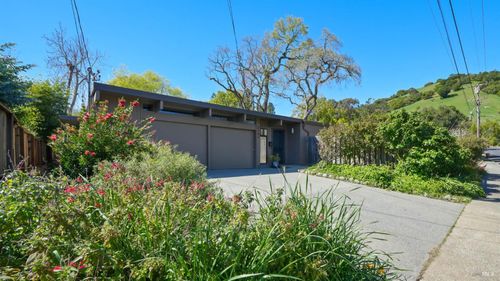 2151 Danberry Ln, San Rafael, CA, 94903-1219 | Card Image