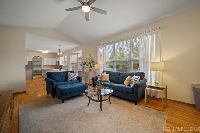 207 E Park Ave, House other with 3 bedrooms, 4 bathrooms and 2 parking in Sugar Grove IL | Image 13
