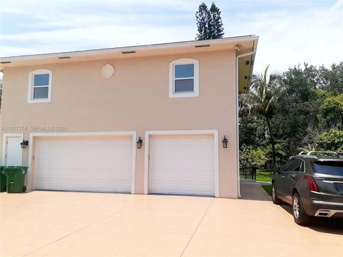 rear-13755 Sw 20th St, Davie, FL, 33325-6014 | Card Image