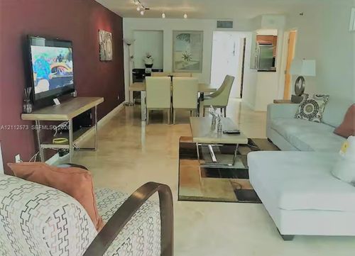 a-1042-1717 N Bayshore Dr, Miami, FL, 33132-1149 | Card Image