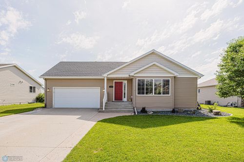 3730 Taylor Street S, Fargo, ND, 58104 | Card Image