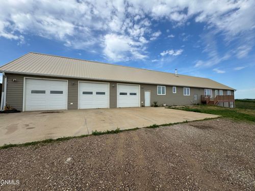 3324 58th Ave, New Salem, ND, 58563-8501 | Card Image