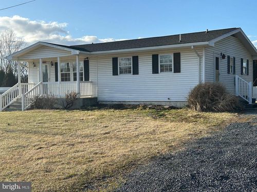15521 New Market Rd, TIMBERVILLE, VA, 22853-2721 | Card Image