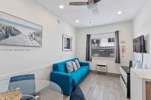 apt-122-335 Ocean Dr, Miami Beach, FL, 33139-8765 | Card Image