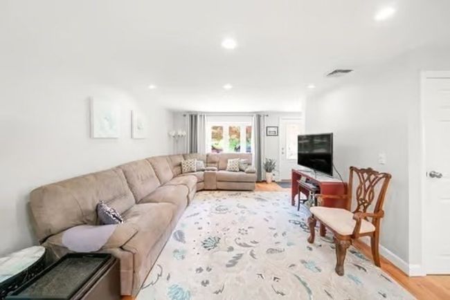 24 Moswansicut Dr, House other with 3 bedrooms, 1 bathrooms and 3 parking in Johnston RI | Image 17