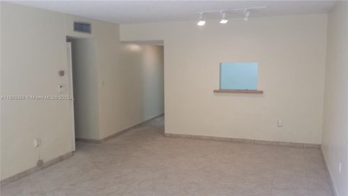 b116-11925 Ne 2nd Ave, Miami, FL, 33161-6171 | Card Image