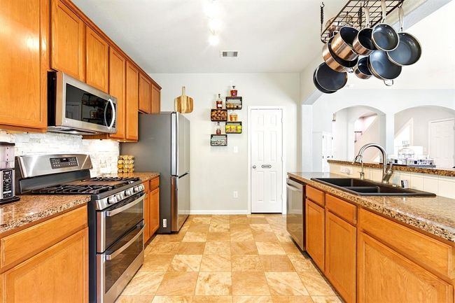 16611 River Wood Ct, House other with 5 bedrooms, 3 bathrooms and 3 parking in Crosby TX | Image 11