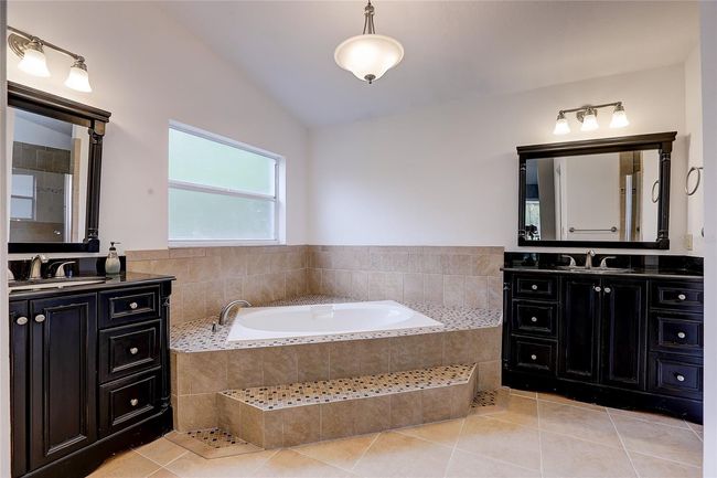 26733 Green Willow Run, House other with 3 bedrooms, 2 bathrooms and null parking in ZEPHYRHILLS FL | Image 37
