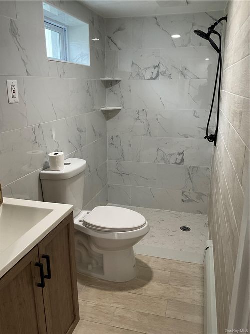 26 Locust Ct, Freeport, NY, 11520-1836 | Card Image