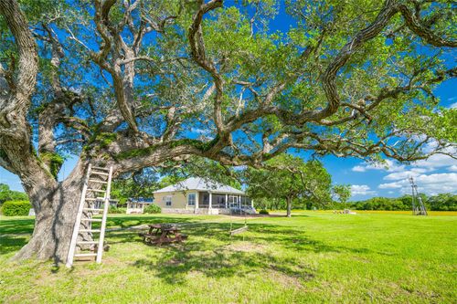 4727 County Road 19, Hallettsville, TX, 77442 | Card Image