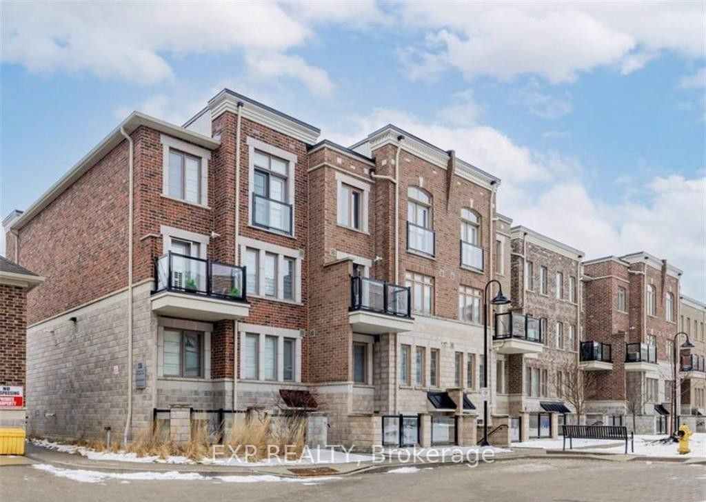 Residential Lease in Toronto W05