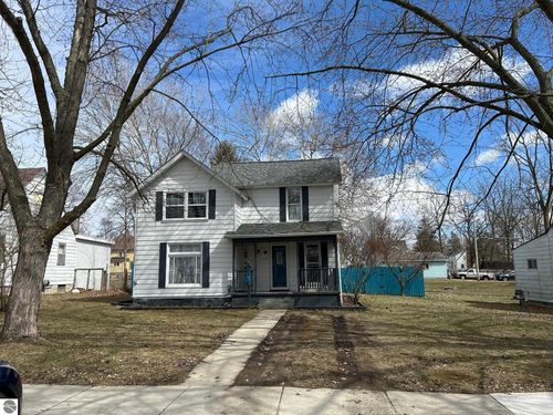 320 N Elm St, Ithaca, MI, 48847-1012 | Card Image