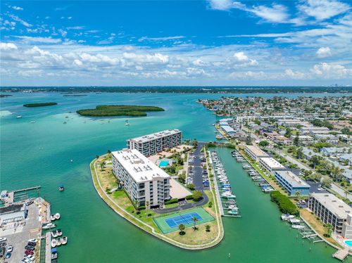 apt-301e-1 Key Capri, TREASURE ISLAND, FL, 33706-5946 | Card Image
