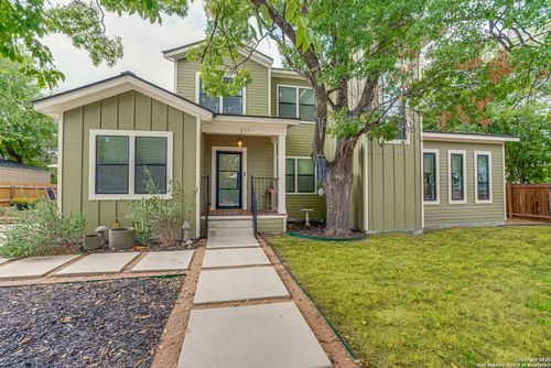 211 Gibson, San Antonio, TX, 78202 | Card Image