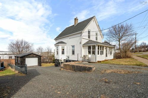 61 High St, Trenton, NS, B0K0B1 | Card Image