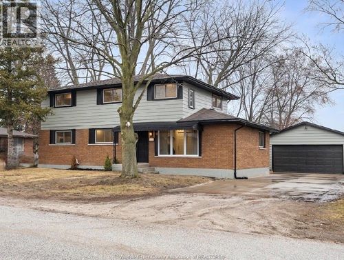 6100 Quick Ave, Lasalle, ON, N9J3C7 | Card Image