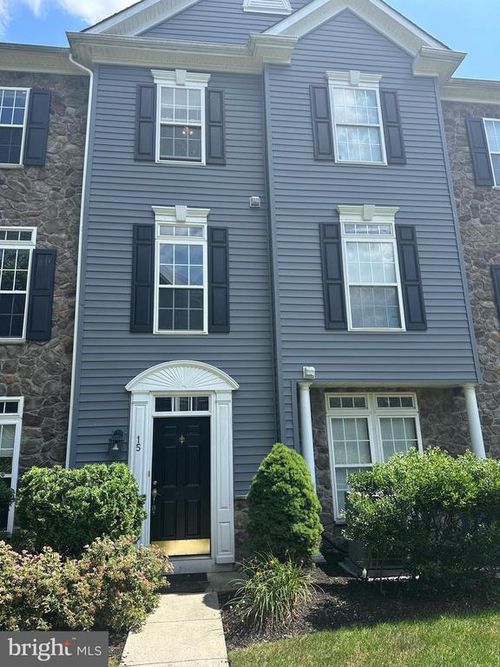 15 Swan Ct, Delran, NJ, 08075-1634 | Card Image