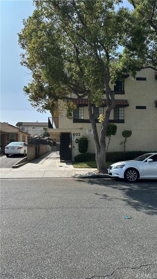 602 W California Ave, Glendale, CA, 91203-2801 | Card Image
