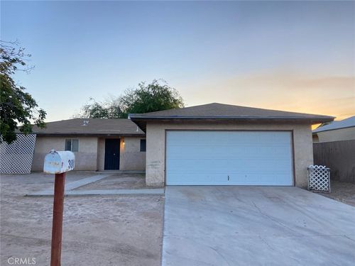 381 San Luis Way, Blythe, CA, 92225-1464 | Card Image