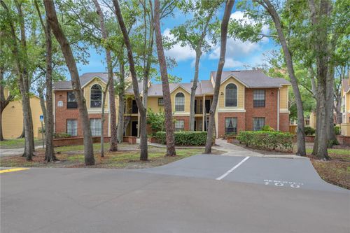 203-8609 Mallard Reserve Dr, TAMPA, FL, 33614-2340 | Card Image