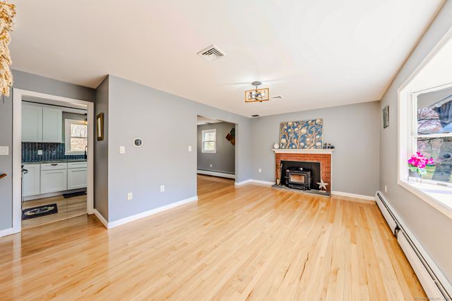 106 Lorraine Ter, House other with 4 bedrooms, 2 bathrooms and null parking in Middletown CT | Image 8