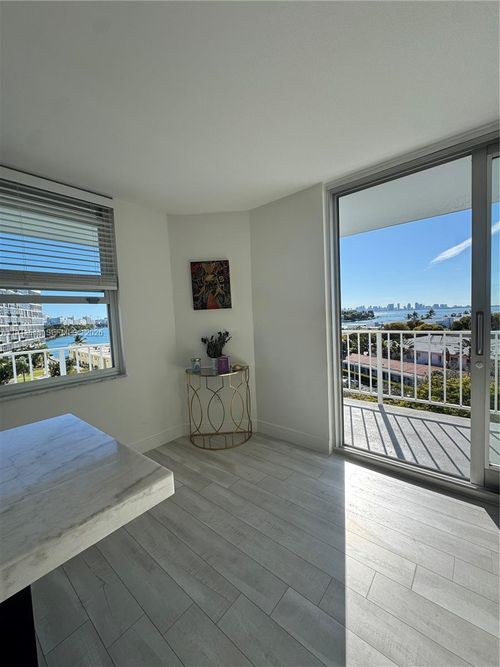 apt-6d-6900 Bay Dr, Miami Beach, FL, 33141-5413 | Card Image