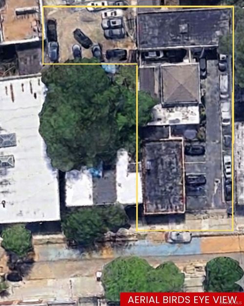 3117 12th St, Astoria, NY, 11106-4801 | Card Image