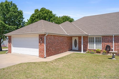 1-1016 Taylor Dr, Bartlesville, OK, 74006-7668 | Card Image