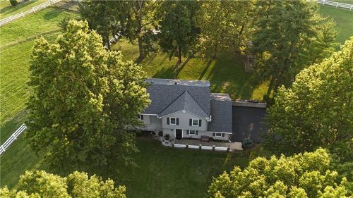 17755 W 182nd St, Olathe, KS, 66062-8929 | Card Image