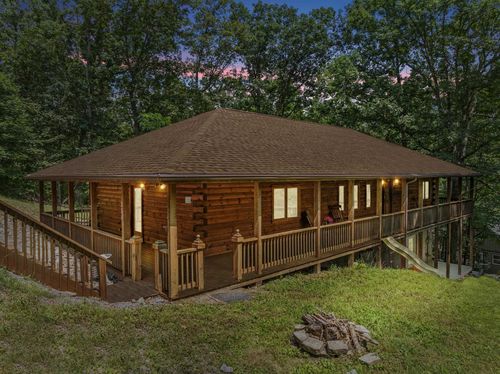 354 Mulberry Ln, MOUNT JACKSON, VA, 22842-8001 | Card Image