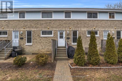 57-35 Breckenridge Drive, Kitchener, ON, N2B3H5 | Card Image