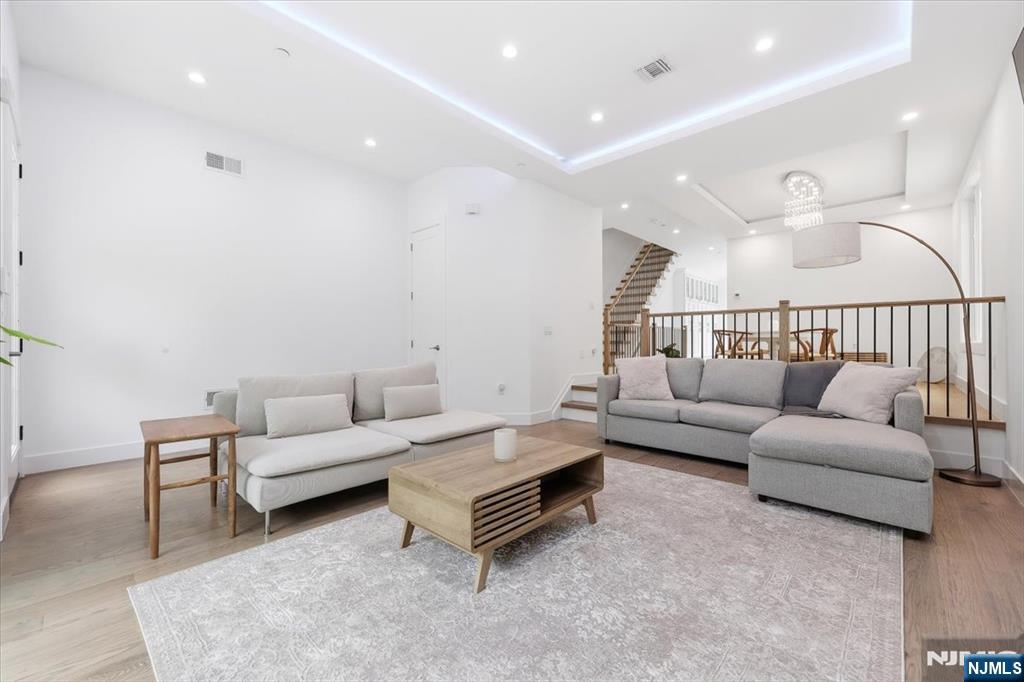 Residential Lease in Cliffside Park 5