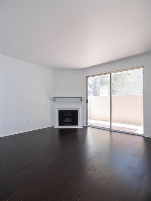 2823 W Avenue K12, Lancaster, CA, 93536-1151 | Card Image