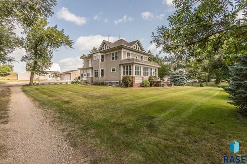 1220 Ne 3rd St, Madison, SD, 57042-1207 | Card Image