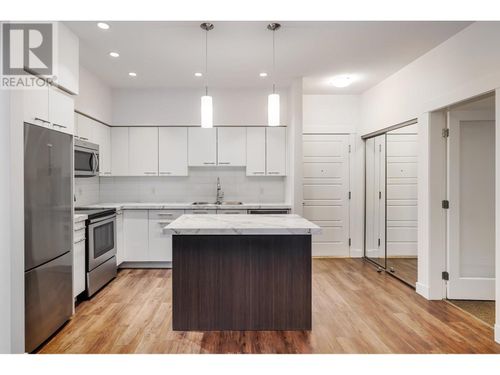 214-975 Academy Way, Kelowna, BC, V1V3C8 | Card Image