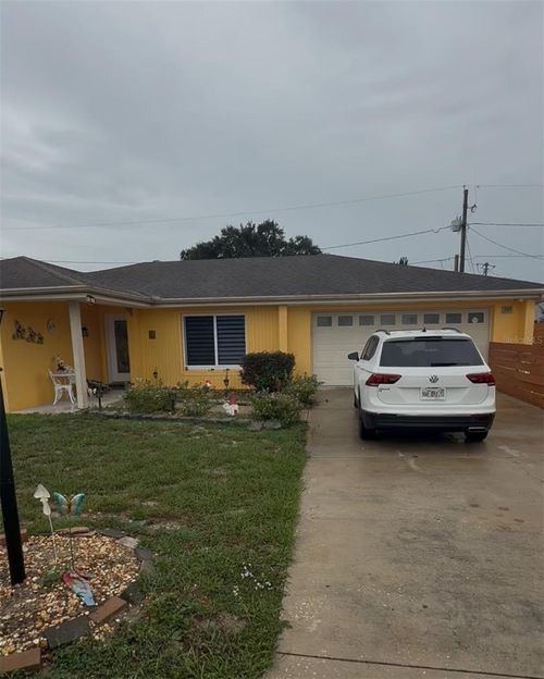 112 Lagoon Rd, WINTER HAVEN, FL, 33884-2527 | Card Image