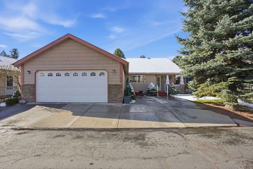 1045 W Collier Glacier Dr, Sisters, OR, 97759-9808 | Card Image