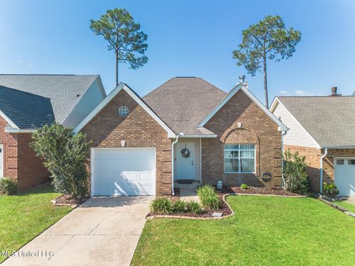19428 Northridge Dr, Gulfport, MS, 39503-7601 | Card Image