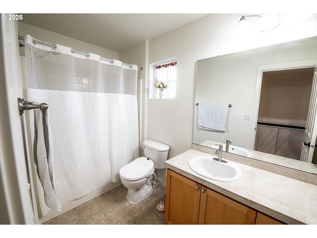 14868 Sw Citrine Loop, House other with 3 bedrooms, 3 bathrooms and 2 parking in Beaverton OR | Image 15