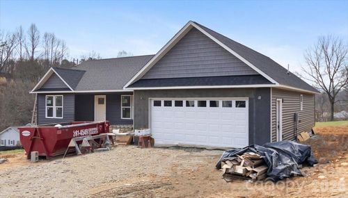 10-17 Bailey Cove Rd, Marshall, NC, 28753-1198 | Card Image